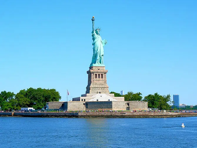 Passeio de barco Landmarks - Estátua da Liberdade