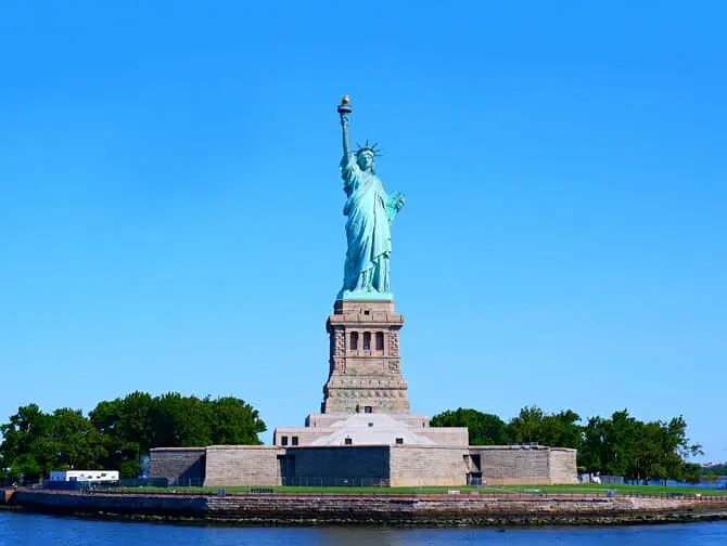 Passeio de Barco Circle Line Liberty