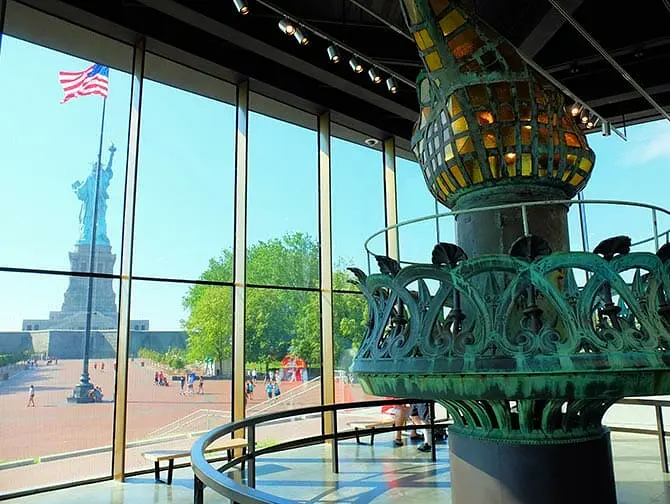 Passeio de barco para a Estátua da Liberdade e Ellis Island