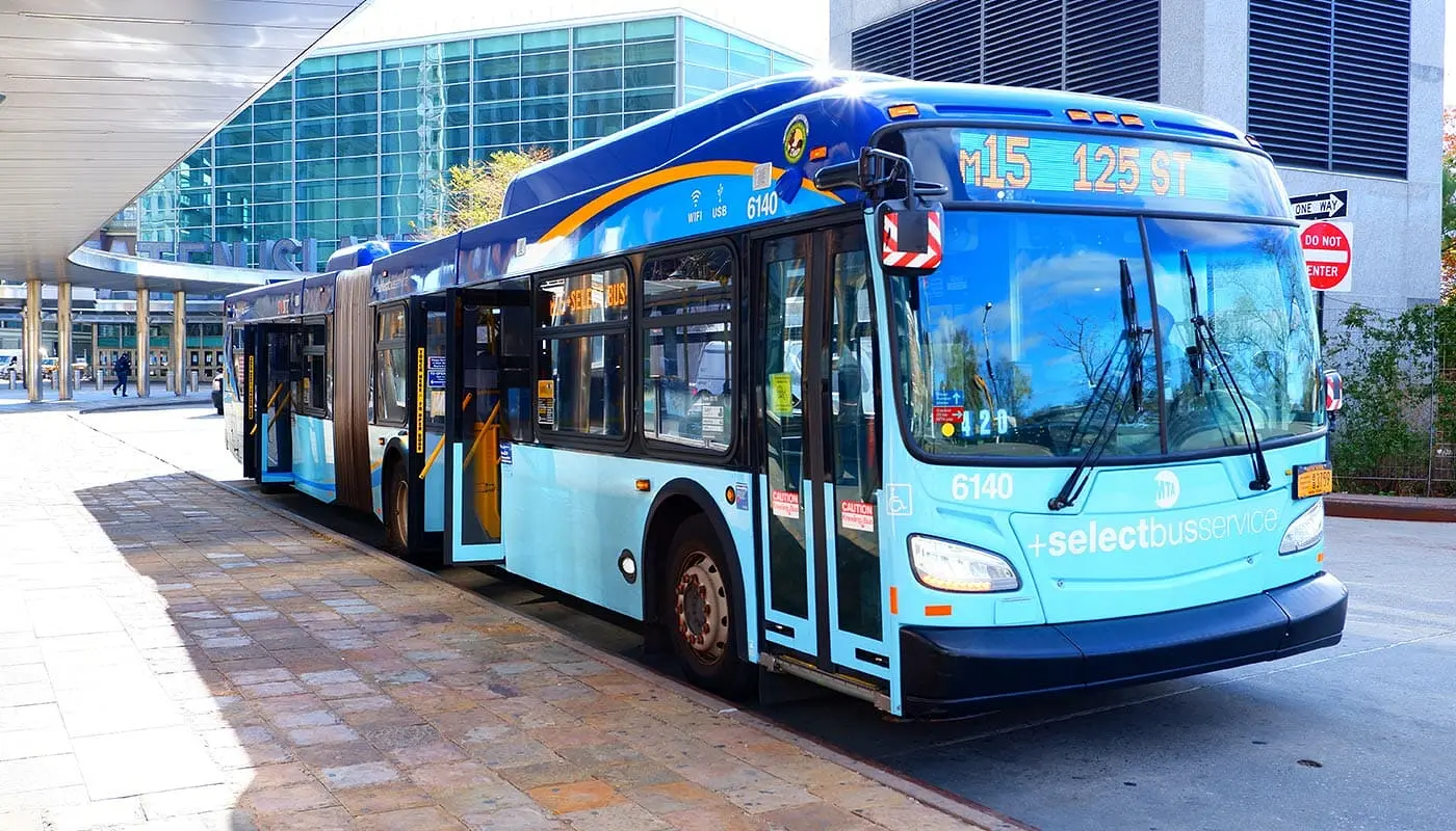 Ônibus em Nova York - Ônibus na 9th Avenue