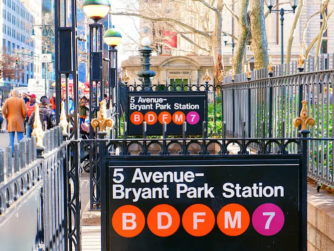Metrô de Nova York - Entrada