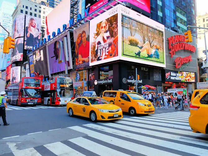 Táxis em Nova York - Táxis na hora do rush em Nova York