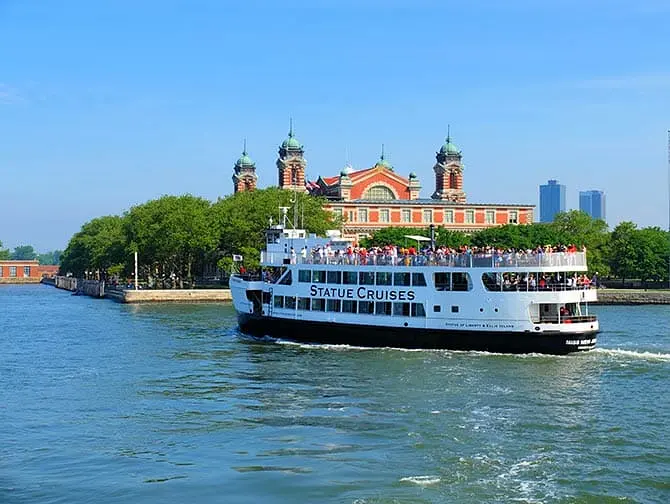 Ellis Island em Nova York - Statue Cruises