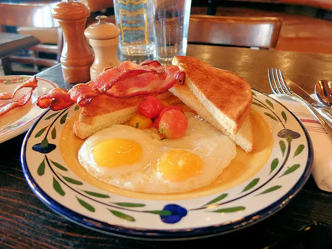 Café da manhã em Nova York - Café da manhã no Gemma