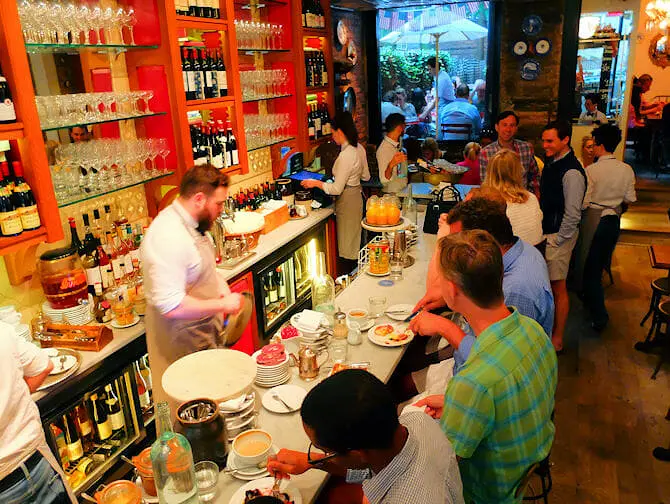 Café da Manhã em Nova York - Buvette