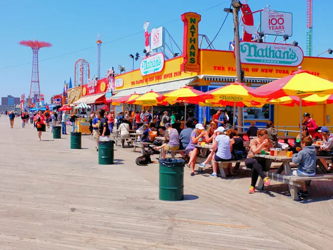 Memorial Day em Nova York - Calçadão Coney Island
