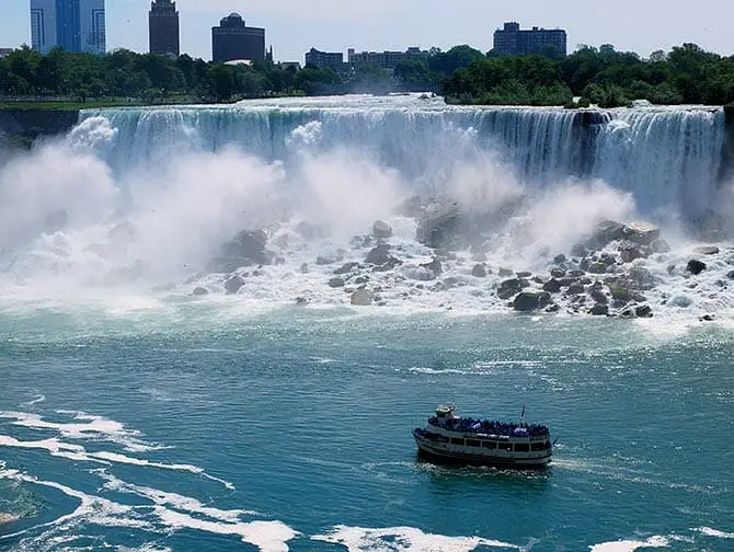Passeio de Nova York para Niagara Falls de 2 dias - Passeio de Barco