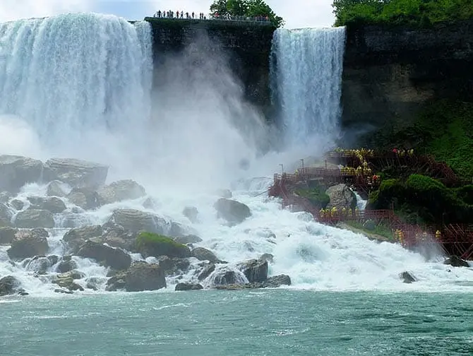 Passeio de Nova York para Niagara Falls de 2 dias - Bride Veil Falls