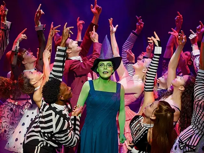 Ingressos para Wicked na Broadway - Elphaba e elenco