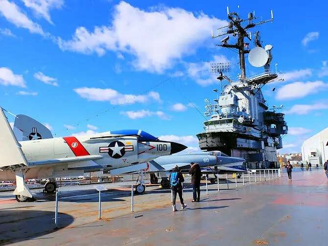 Veterans Day em Nova York - Intrepid Museum