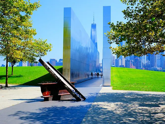 Empty Sky Memorial em Nova Jersey