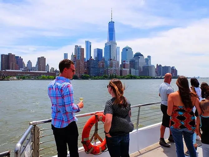 Passeio de barco com almoço no Bateaux em Nova York - A vista