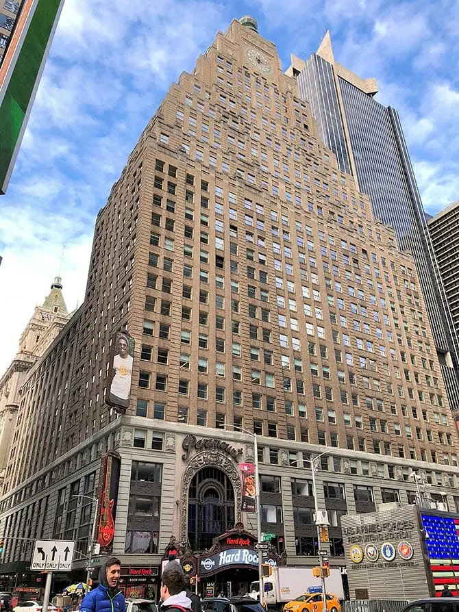 Superheroes Tour in New York The Daily Planet
