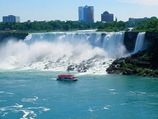 Passeio de Nova York para Niagara Falls de ônibus - Maid of the Mist