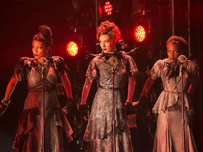 Ingressos para Hadestown na Broadway - Três Moiras