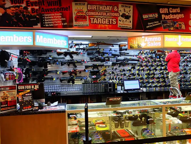 Estande de tiro em Nova York - Entrega das armas