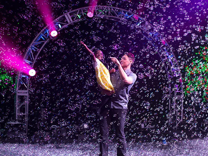 Ingressos para Gazillion Bubble Show na Broadway - Show para família
