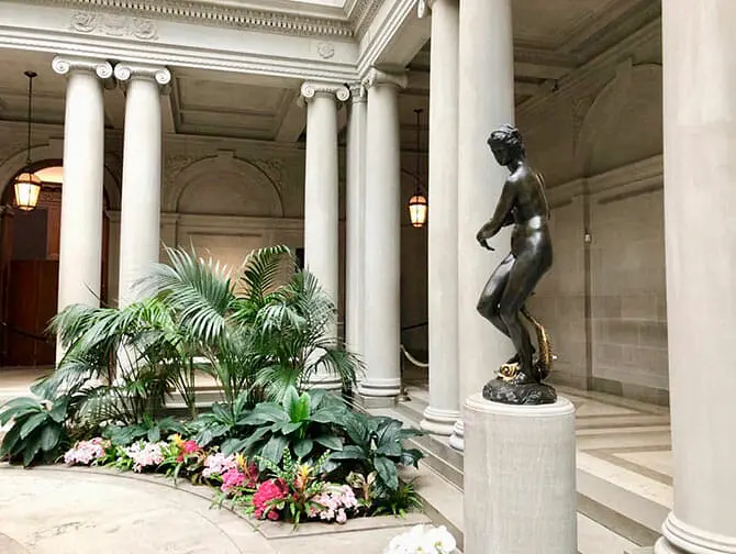 The Frick Collection em Nova York - Estátua