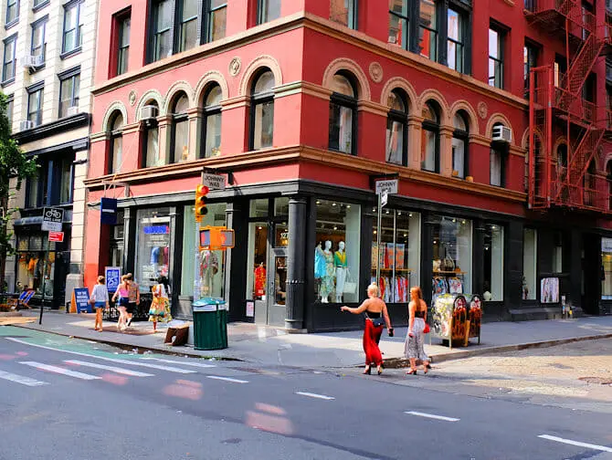 Compras no SoHo Johnny Was