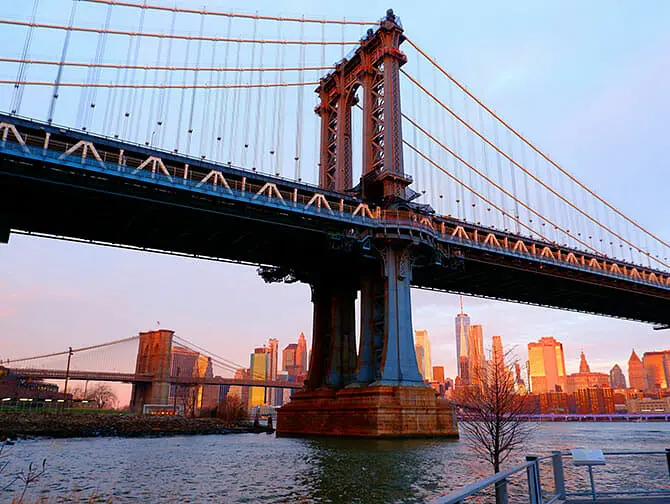 Manhattan Bridge em Nova York - Pôr do sol