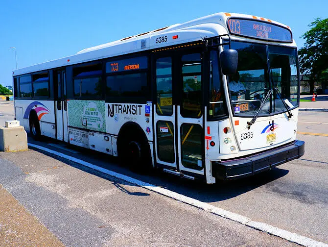 New Jersey Transit em Nova York - Ônibus local da NJ Transit