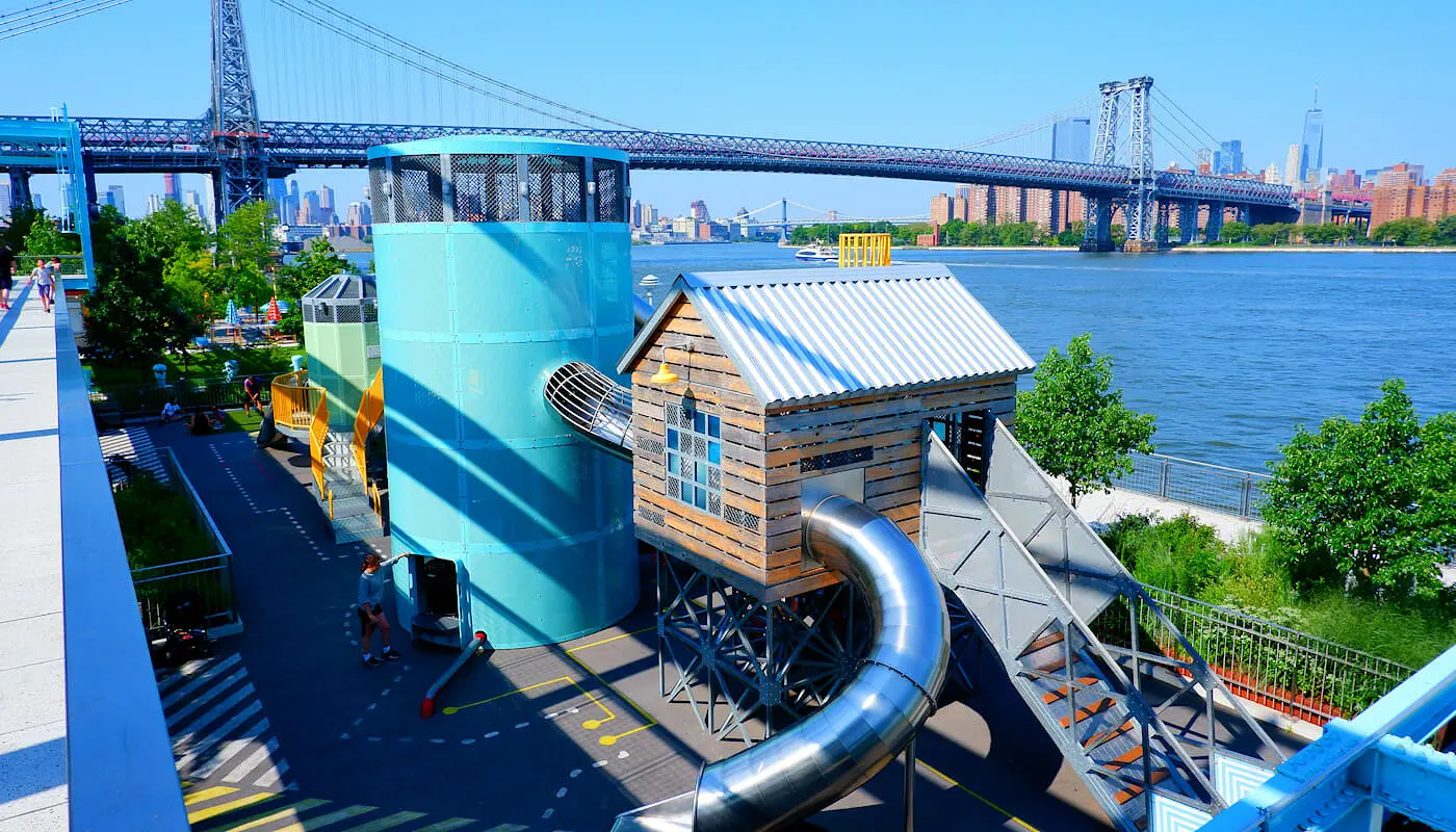 Playgrounds em Nova York - Domino Park
