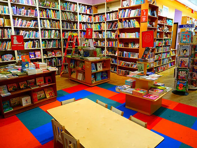 The Strand Book Store em Nova York crianças