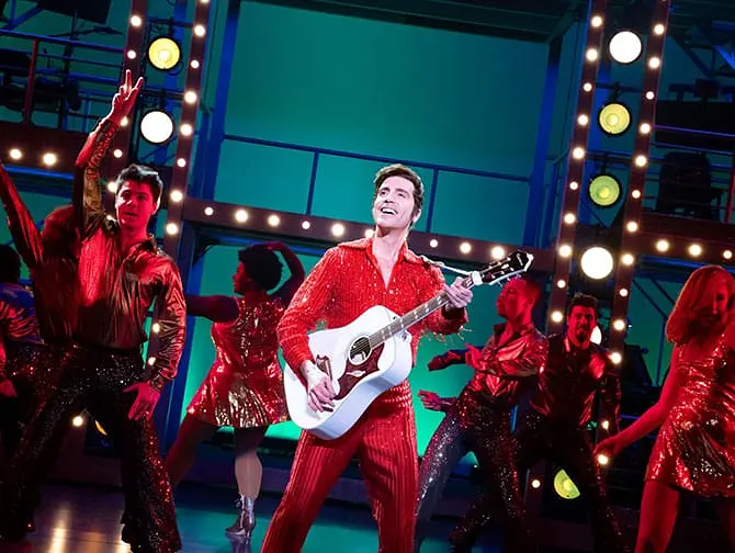 A Beautiful Noise The Neil Diamond Musical on Broadway - Ingressos Performance
