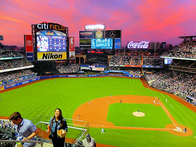 Como Economizar em Nova York - Sports game