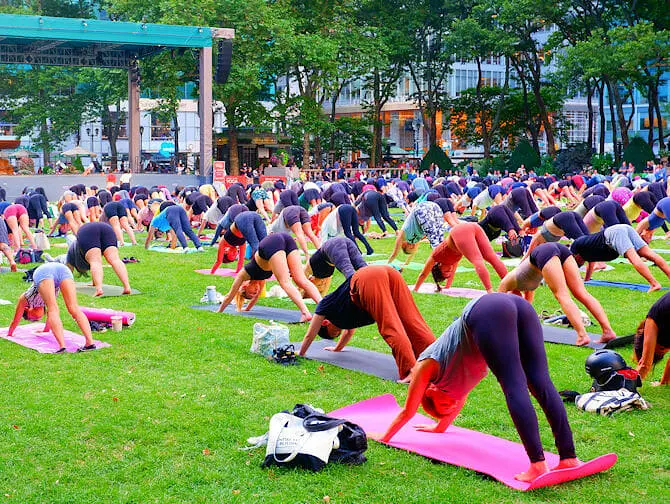 Bryant Park em Nova York - Yoga