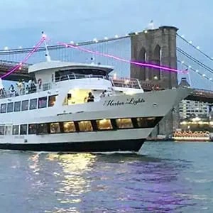 Passeios de Barco no 4 de Julho em Nova York - Harbor Lights
