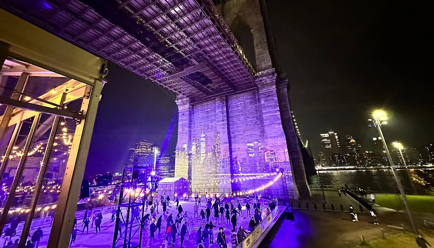 Patinar no gelo em Nova York - Brooklyn Bridge Park
