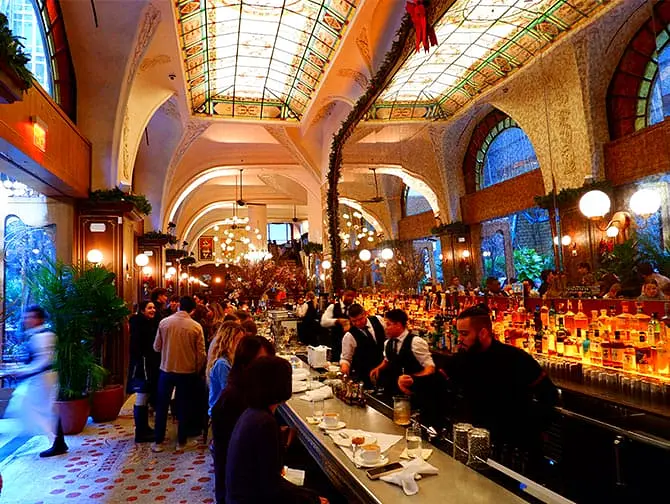 Restaurantes e bares românticos em Nova York - La Grande Boucherie