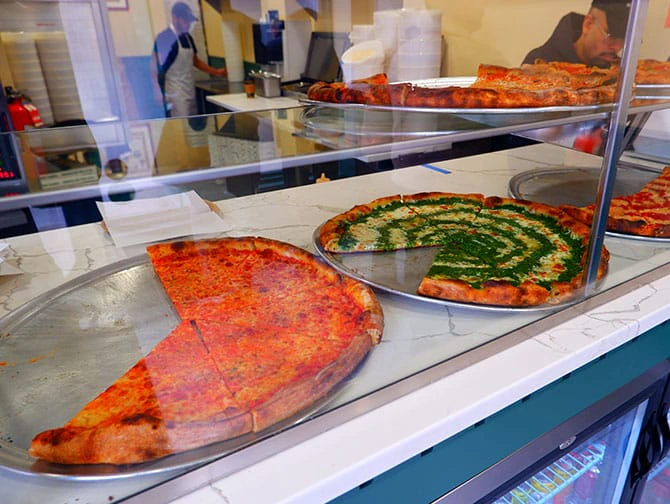Melhor pizza de Nova York - Lucia Pizza do SoHo Slice