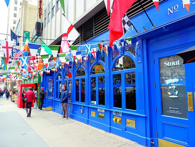 Melhores bares esportivos em Nova York - Stout NYC