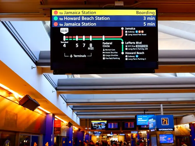 AirTrain do JFK em Nova York - Partidas