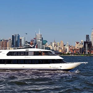 Passeios de barco no Réveillon em Nova York - Sundancer NYE Party