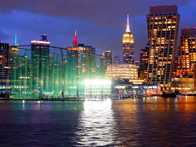 Cruzeiro com jantar em Manhattan em Nova York - Vista do horizonte