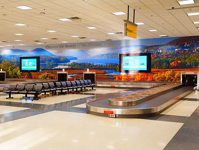 New York Stewart International Airport (SWF) - Retirada da bagagem