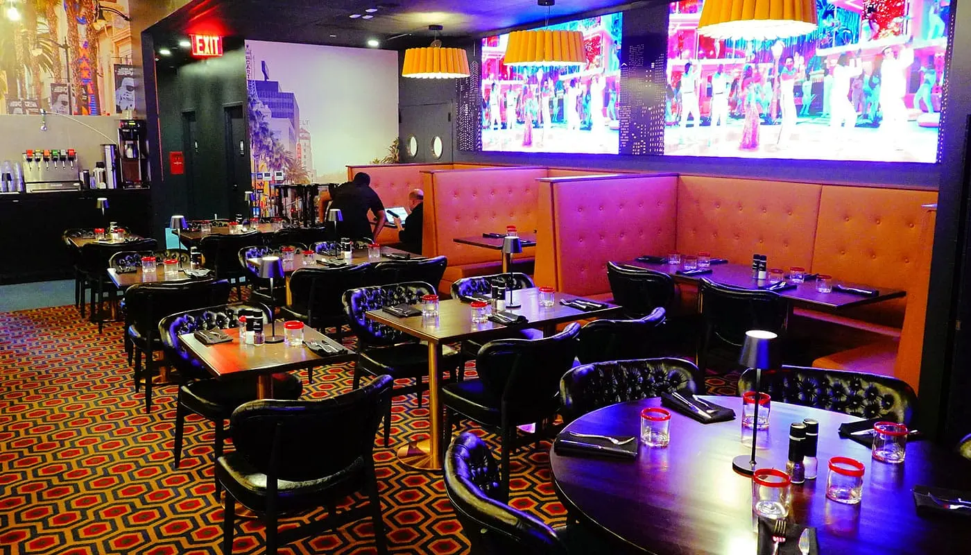 Restaurantes temáticos em Nova York - Planet Hollywood