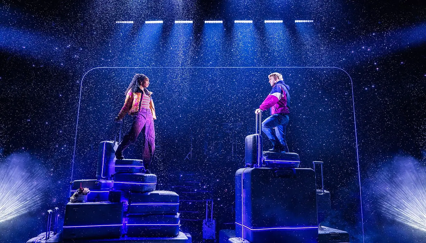 Ingressos para Two Strangers (Carry a Cake Across New York) na Broadway - Espetáculo