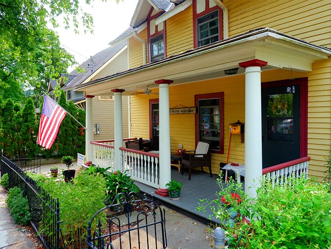 Pequena cidade americana: passeio de um dia para Cold Spring perto de Nova York - Município americano