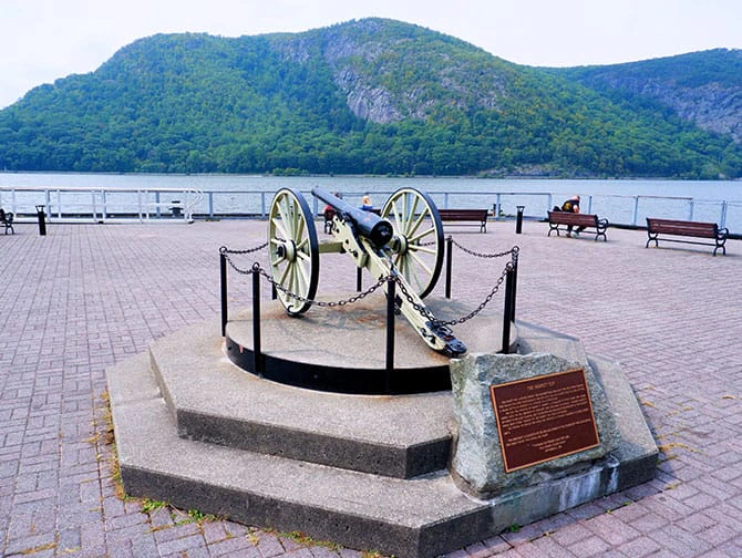 Pequena Cidade Americana: viagem de um dia para Cold Spring perto de Nova York - Hudson River