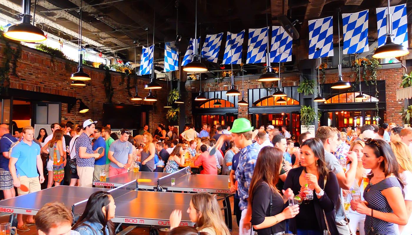 Melhores Boates em Nova York - The Standard Biergarten