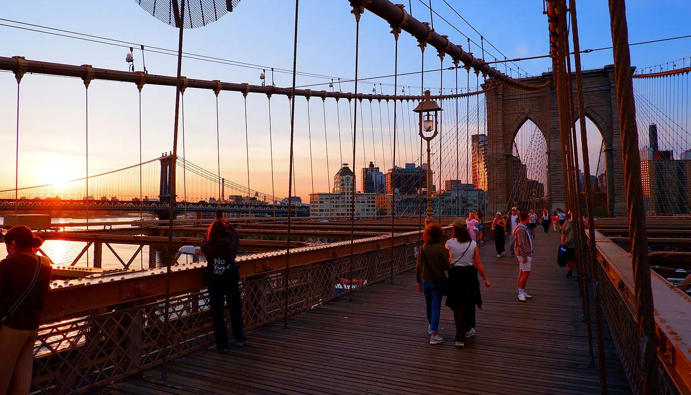 Roteiro de 6 dias em New York - Caminhe pela Brooklyn Bridge ao amanhecer