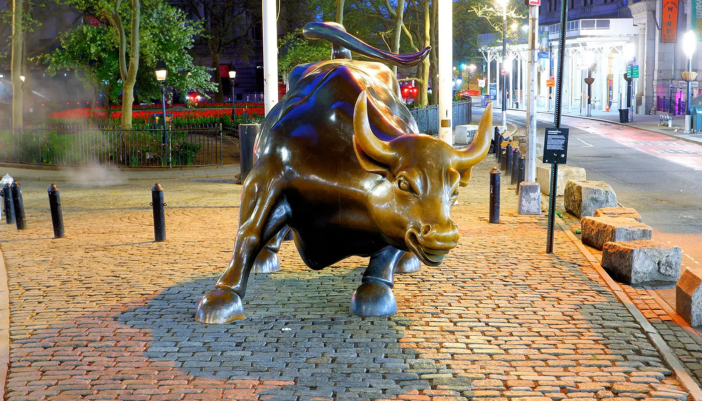 Estátua do Touro de Charging Bull em Nova York - O Touro de Wall Street