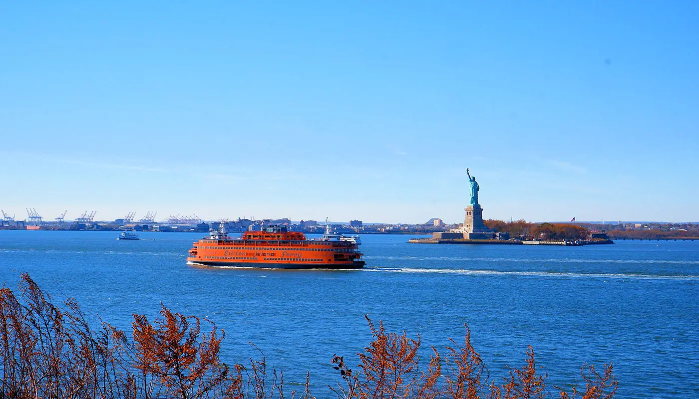 Rota pedestre pela Governors Island em Nova York - Descubra um lado diferente de New York
